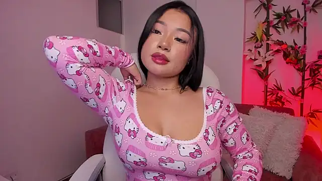 Snapshot of Lulu_Sakura_ chatting on January 5, 1:56 am Lulu Sakura  online show from January 5, 1:56 am