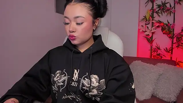 Snapshot of Lulu_Sakura_ chatting on January 30, 2:49 am Lulu Sakura  online show from January 30, 2:49 am