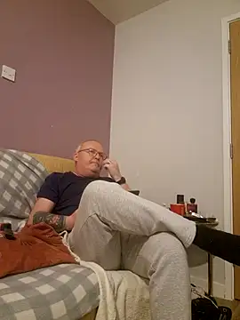 FriendlyDave online show from February 1, 11:06 pm