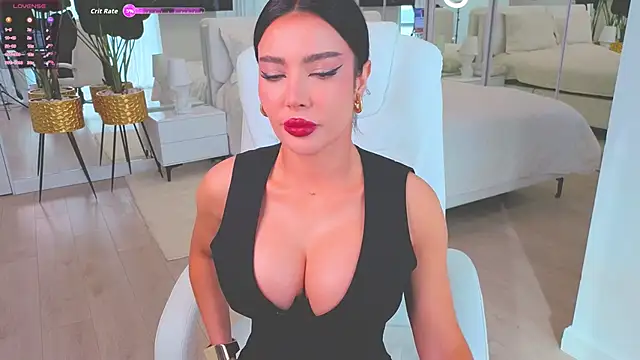 Snapshot of wowEva chatting on October 16, 8:04 am wowEva online show from October 16, 8:04 am