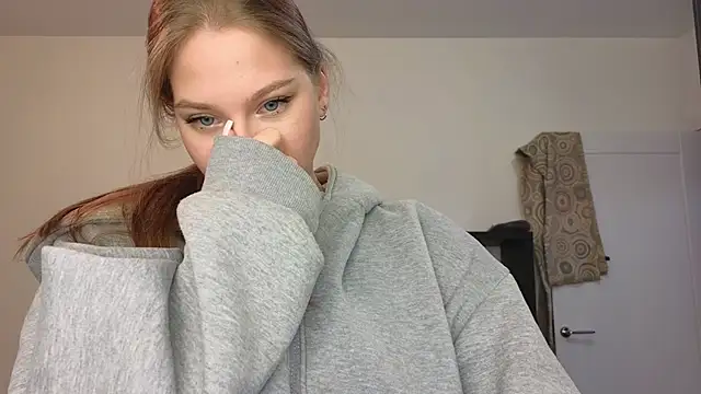 MiaKeler online show from February 18, 5:53 pm