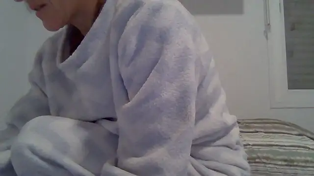 Snapshot of zorritasuperhot chatting on December 3, 11:47 pm zorritasuperhot online show from December 3, 11:47 pm