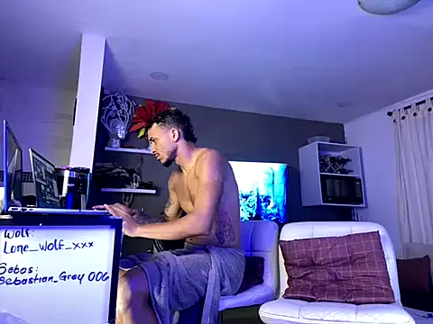 Snapshot of sebastiangrey06 chatting on April 15, 6:53 am sebastiangrey06 online show from April 15, 6:53 am