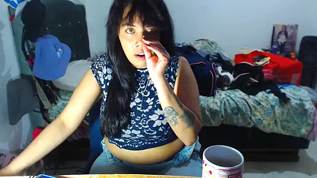 AmaraRoberts420 online show from September 26, 3:21 am