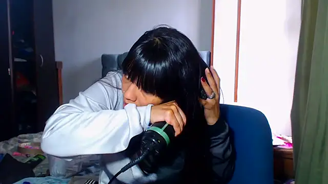 AmaraRoberts420 online show from February 23, 8:39 pm