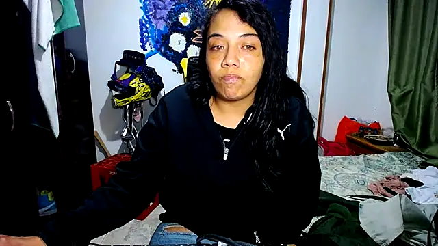 Snapshot of AmaraRoberts420 chatting on July 22, 1:41 am AmaraRoberts420 online show from July 22, 1:41 am