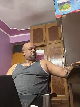 Dick 6inches online show from April 16, 1:56 pm