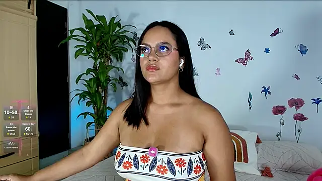 Snapshot of VICTORIABLACK_@xh chatting on July 22, 10:07 am VICTORIABLACK xh online show from July 22, 10:07 am