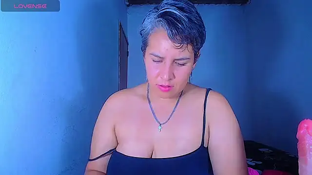 Snapshot of Yessi_rousse chatting on July 9, 2:43 pm Yessi rousse online show from July 9, 2:43 pm