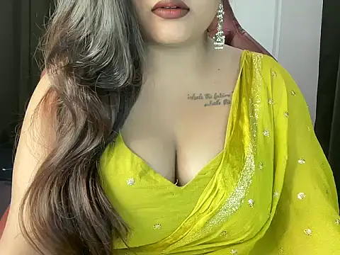 Snapshot of shanayaaa_1 chatting on May 7, 7:30 pm shanayaaa 1 online show from May 7, 7:30 pm