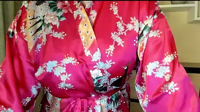 feliziaDesire online show from September 28, 10:15 pm