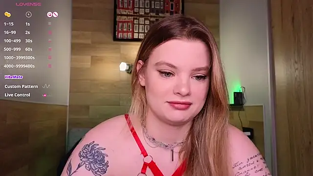 Snapshot of Hottie_Jane chatting on January 18, 6:43 pm Hottie Jane online show from January 18, 6:43 pm