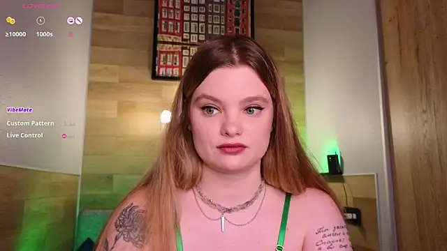 Snapshot of Hottie_Jane chatting on January 19, 4:04 pm Hottie Jane online show from January 19, 4:04 pm