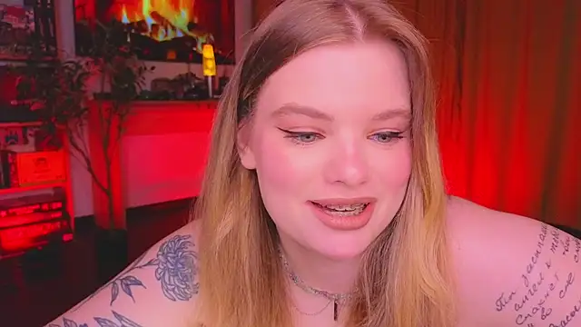 Snapshot of Hottie_Jane chatting on December 5, 3:52 pm Hottie Jane online show from December 5, 3:52 pm