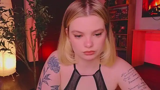 Hottie Jane online show from April 18, 5:11 am
