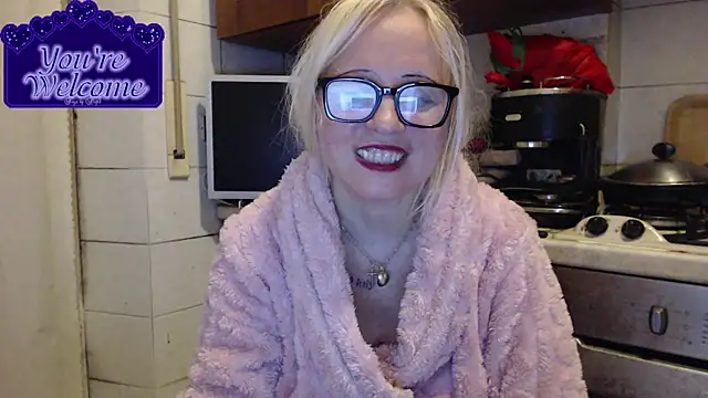 martachatte online show from February 19, 9:11 pm