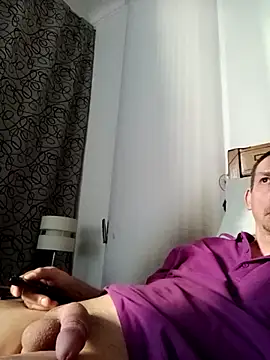 Snapshot of Pacobakan042 chatting on February 9, 10:14 pm Pacobakan042 online show from February 9, 10:14 pm