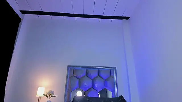 ice grace online show from April 10, 9:25 am