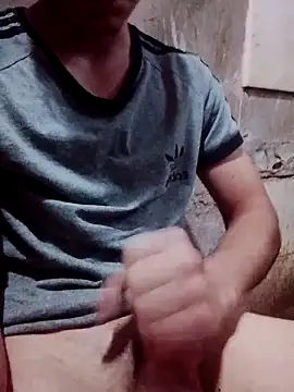 Snapshot of Uriel1615 chatting on September 25, 6:22 pm Uriel1615 online show from September 25, 6:22 pm