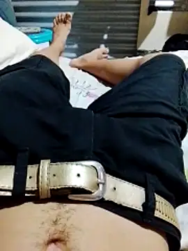 Snapshot of Uriel1615 chatting on March 18, 7:17 pm Uriel1615 online show from March 18, 7:17 pm