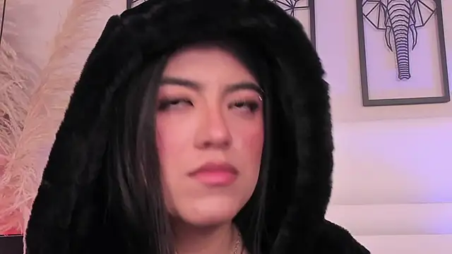 Rebeca jones online show from December 5, 12:25 pm