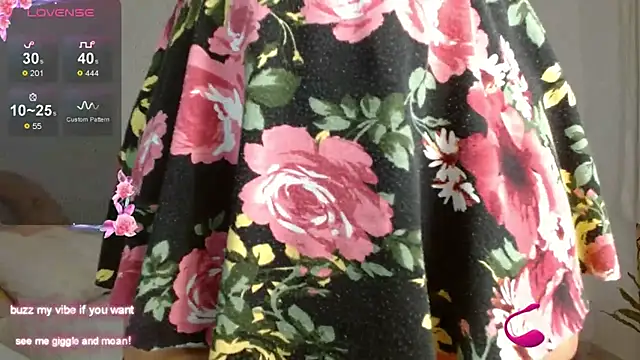 Snapshot of Nayade chatting on September 21, 11:39 pm Nayade online show from September 21, 11:39 pm