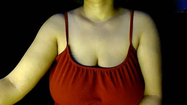 janifer001 online show from March 6, 12:29 am