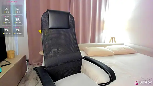 DannaEvan online show from March 10, 4:06 am