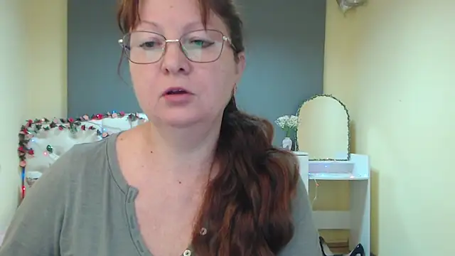 VanessaHotts online show from March 14, 6:30 am