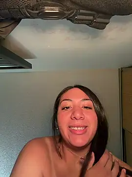 Snapshot of BustiBunny69 chatting on July 23, 7:06 am BustiBunny69 online show from July 23, 7:06 am