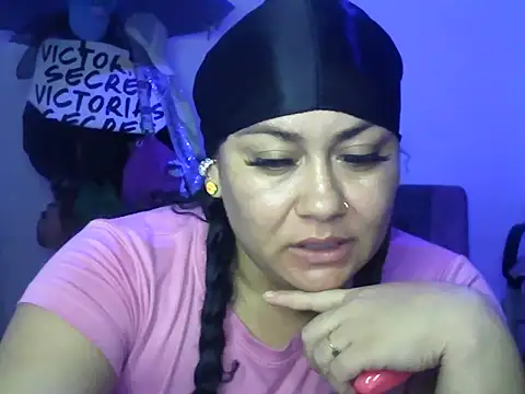 AliceFox Milf online show from February 17, 4:20 am