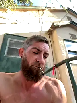 Snapshot of mandjpuff2 chatting on October 8, 3:53 pm mandjpuff2 online show from October 8, 3:53 pm