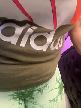 lonely shewolf online show from April 8, 4:51 pm