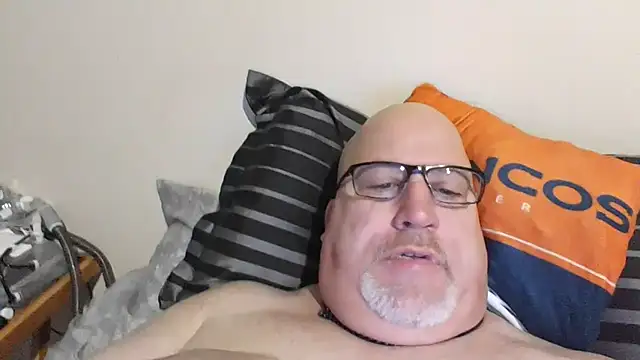 Bigbear0563 online show from March 3, 2:48 pm