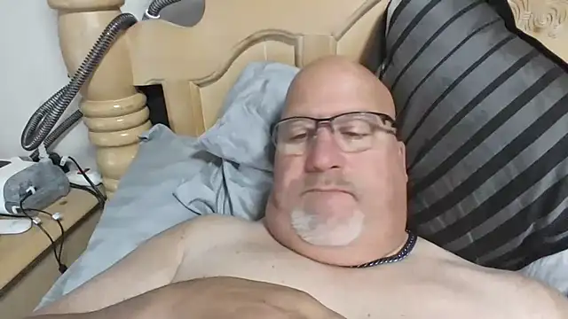 Bigbear0563 online show from October 29, 4:20 pm