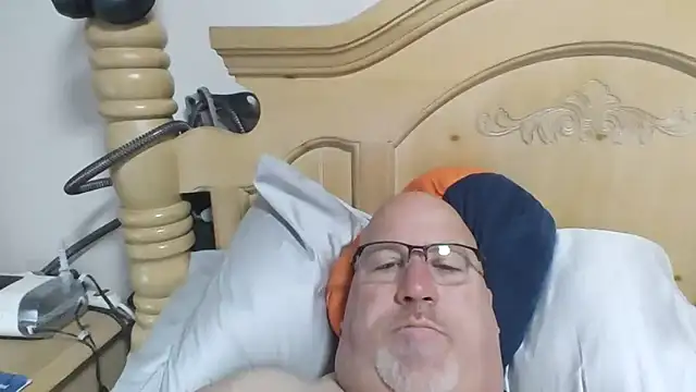 Bigbear0563 online show from March 2, 4:14 pm