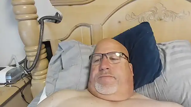 Bigbear0563 online show from May 28, 4:15 pm