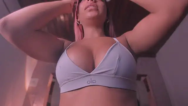 Snapshot of Emmily_Savage chatting on July 9, 11:47 am Emmily Savage online show from July 9, 11:47 am