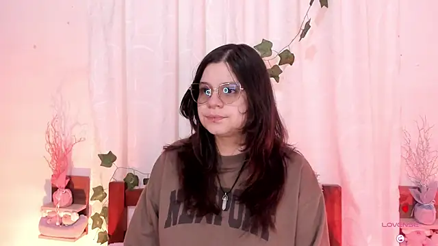 Snapshot of Mey_moon chatting on February 16, 3:38 pm Mey moon online show from February 16, 3:38 pm