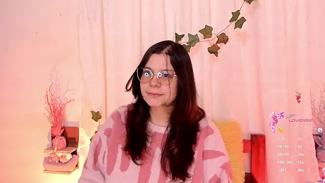 Snapshot of Mey_moon chatting on March 6, 3:57 am Mey moon online show from March 6, 3:57 am