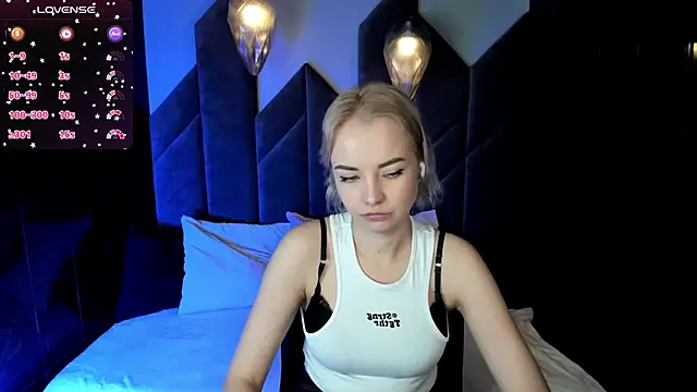 Snapshot of StephanieSweety chatting on February 18, 5:10 pm StephanieSweety online show from February 18, 5:10 pm