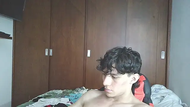 aresholland online show from October 13, 8:09 pm