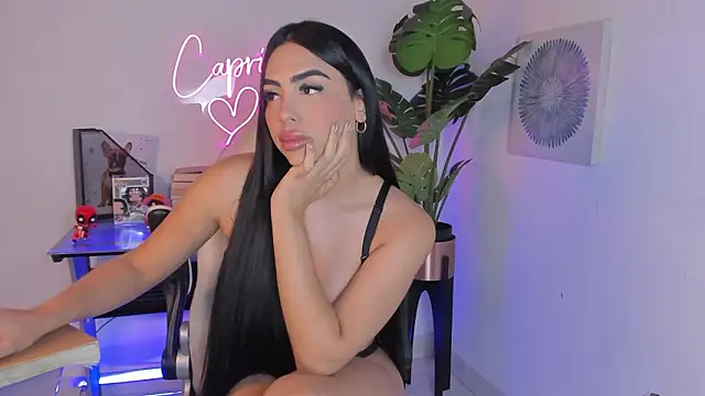 Korina Saenz01 online show from January 17, 10:24 pm