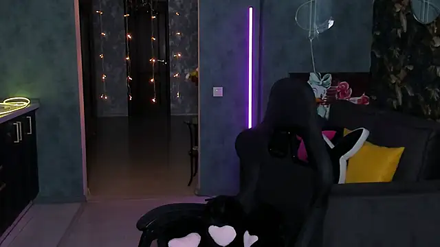 Blckmirrorr online show from February 1, 1:53 pm