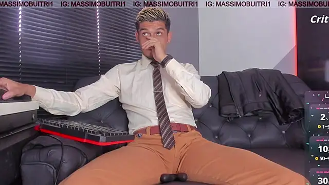 massimo g online show from February 6, 8:34 pm