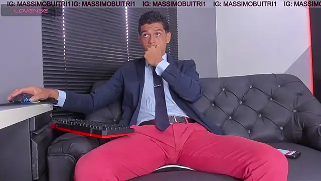 Snapshot of massimo_g chatting on April 30, 12:44 pm massimo g online show from April 30, 12:44 pm