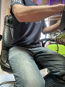 wSilEliaXm online show from December 1, 7:46 am