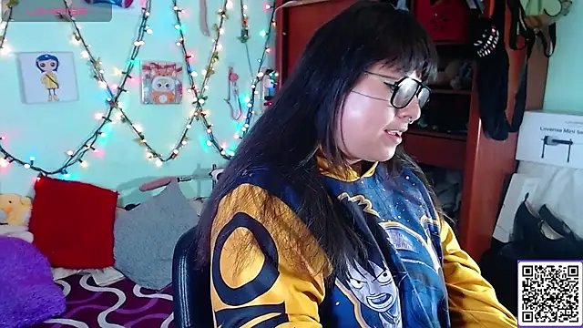Snapshot of _lilith_heavy chatting on April 26, 8:23 am lilith heavy online show from April 26, 8:23 am