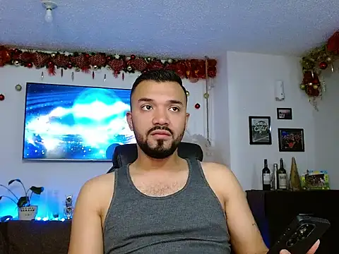 Snapshot of mathew_vidal1 chatting on November 13, 9:14 pm mathew vidal1 online show from November 13, 9:14 pm