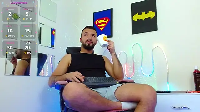 Snapshot of mathew_vidal1 chatting on December 1, 3:00 am mathew vidal1 online show from December 1, 3:00 am